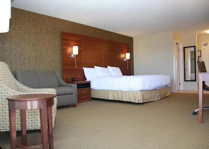 Budget Host Inn & Suites